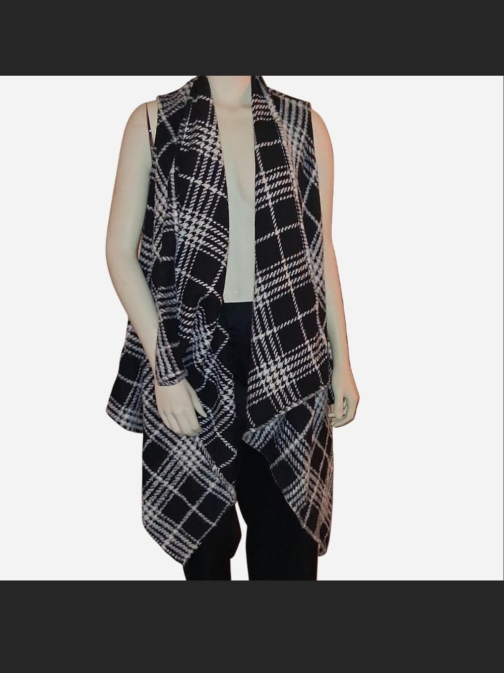 Plaid Open Front Sleeveless Duster Vest - Black & White